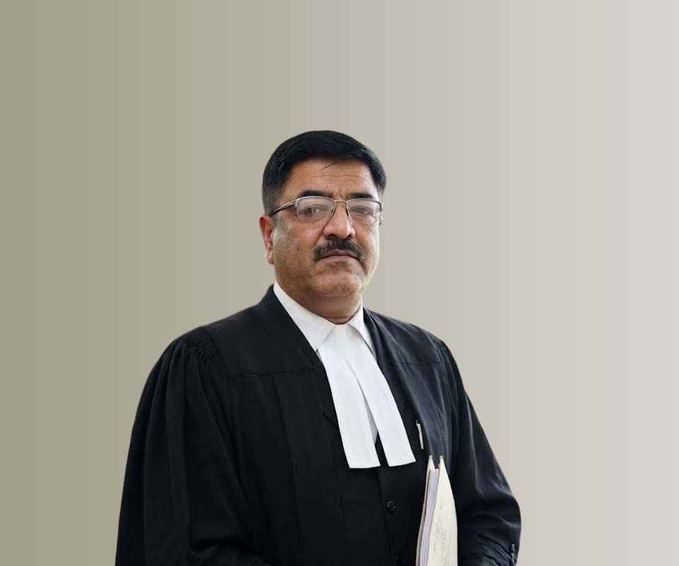 Advocate Manish Shrivastava 