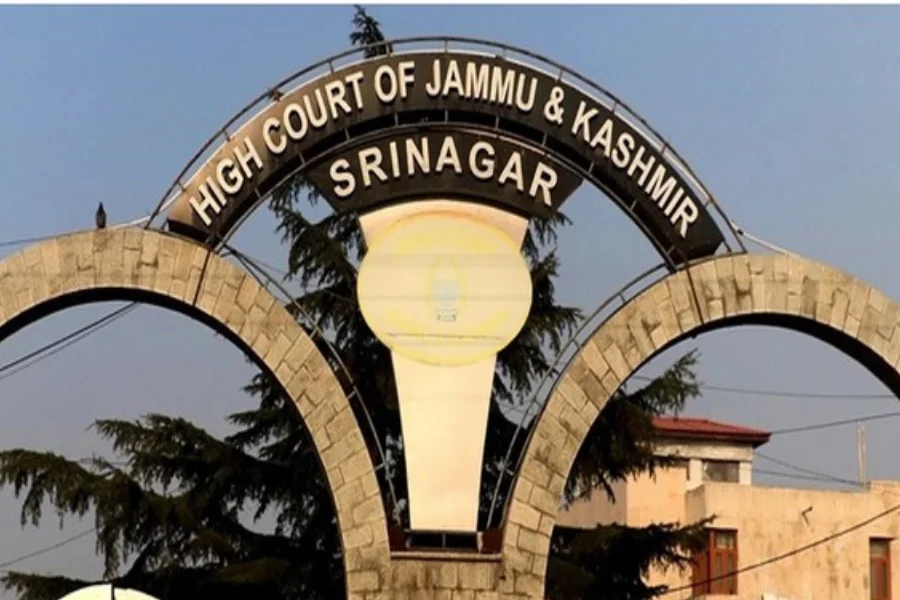 Modification of Interim Relief Is Not a “Judgment” Under Letters Patent, Defence Tender Appeal Dismissed: Jammu & Kashmir and Ladakh High Court
