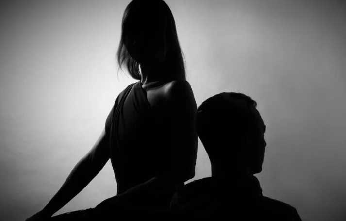 Falsely Accusing Spouse Of Extra Marital Relationship, Refusal To Accept Children Constitutes Mental Cruelty: Delhi High Court