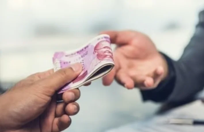 Duty Of Public Servant's Wife To Discourage Him From Taking Bribe, Madras High Court Refuses To Set Aside Conviction Of Sub-Inspector's Wife
