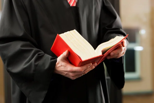 Court Imposes 50K Cost On Lawyer Accused Of Hurting Religious Sentiments In WhatsApp Message, Asks Bar Council To Keep Vigil On His Conduct: Punjab & Haryana High Court