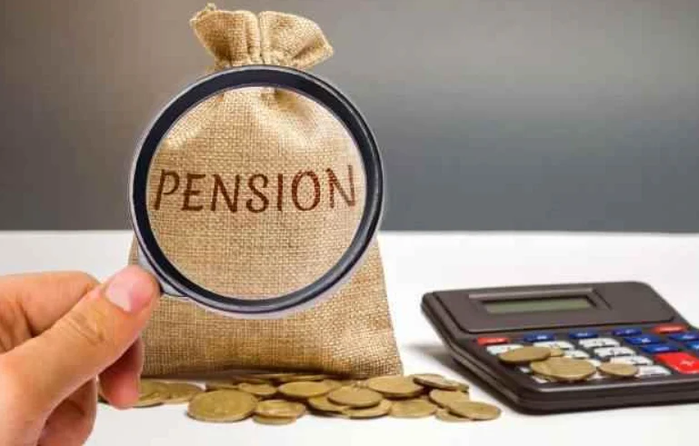 Pensionary Benefits And Gratuity Can't Be Withheld During Pendency Of Criminal Proceedings Against Employees: Jharkhand High Court