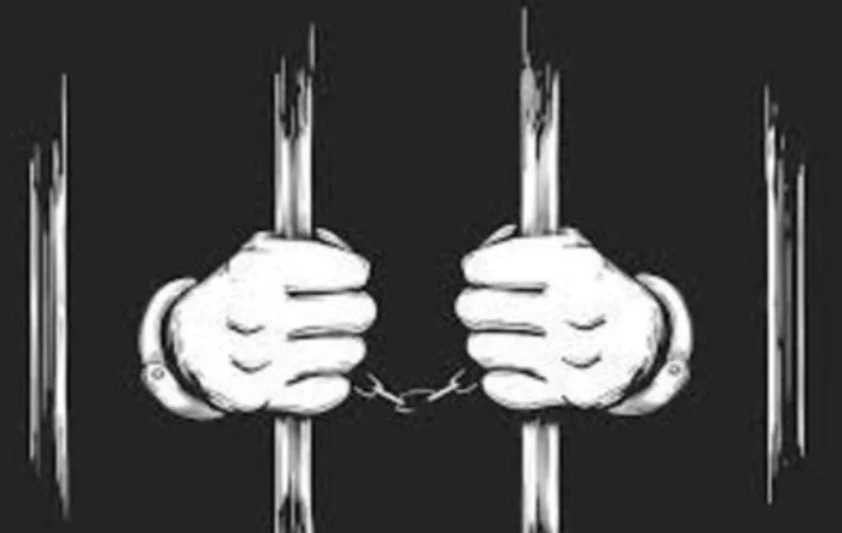 Accused's Act Of Absconding Alone Doesn't Establish His Guilt, Allahabad High Court Sets Aside Conviction In 25 Year Old Murder Case