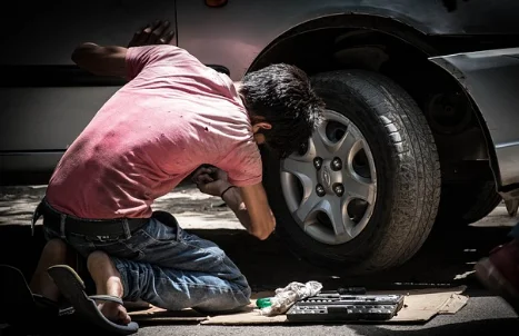 Delhi High Court's Landmark Ruling: Immediate Financial Aid and Back Wages Recovery for Rescued Child Laborers