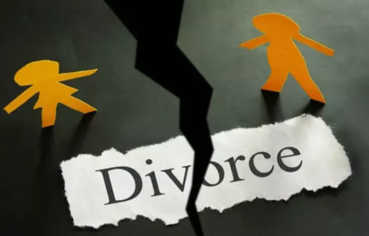 Mere Allegation Of Wife Ousting Husband From Matrimonial Home Not Enough To Show Desertion, He Must Show Attempts To Get Back: Allahabad High Court