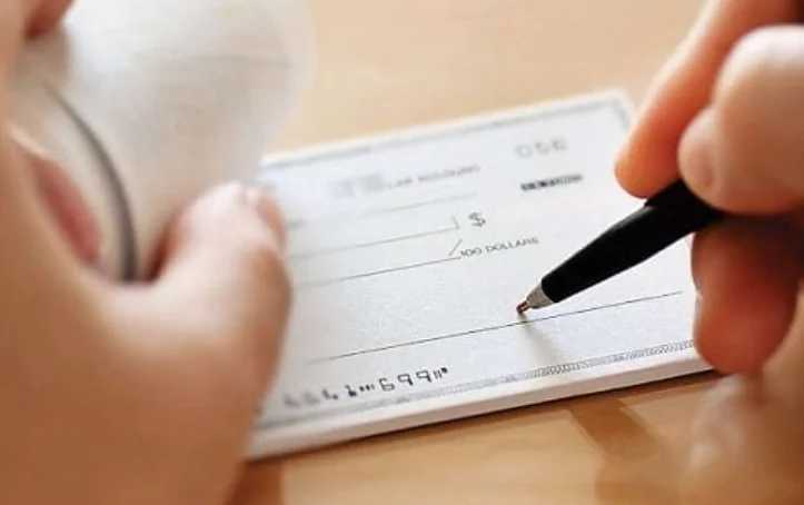 Discharge Of Debt By Drawer To Be Determined At Trial, Can't Be Ground For Quashing Cheque Bounce Case U/S 138 NI Act: Jharkhand High Court