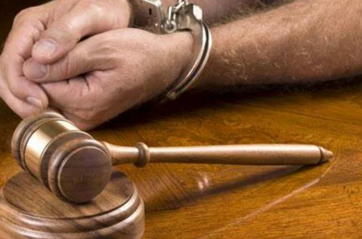 If Parole Can Be Given To Share Grief, Why Not To Share Happy Moments? Court Releases Convict To Meet Son Going Abroad To Study: Bombay High Court