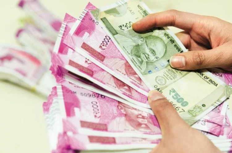 Different Posts Coincidentally Having Same Pay Scale Does Not Create Indefeasible Right To Pay Parity: Supreme Court