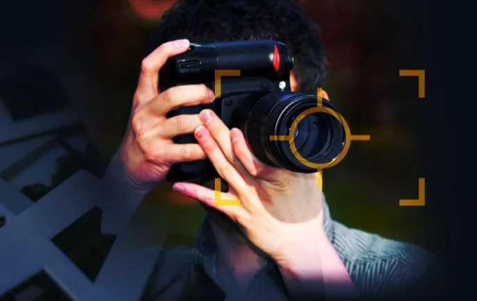 Court Quashes Case Against Man Accused Of Voyeurism, Stalking For Secretly Clicking Photos Of Woman From His Residence: Calcutta High Court