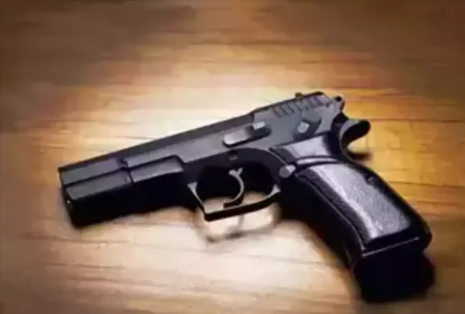 Pending Criminal Case Not Sole Ground To Cancel Arms License Unless Public Peace & Safety At Threat: Madhya Pradesh High Court