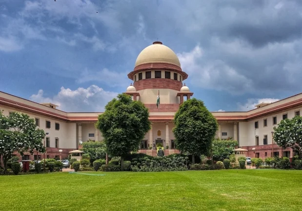 Examine 'Cause Of Delay' & Not 'Length Of Delay', Condone Delay If There's Sufficient Cause : Supreme Court