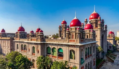 Court Reinstates 'Badli Filler' Worker After 32 Years Without Disciplinary Proceedings: Telangana High Court