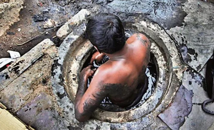 Make Efforts To Pay Additional ₹20 Lakhs Compensation To Families Of Those Who Died Due To Manual Scavenging: Delhi High Court