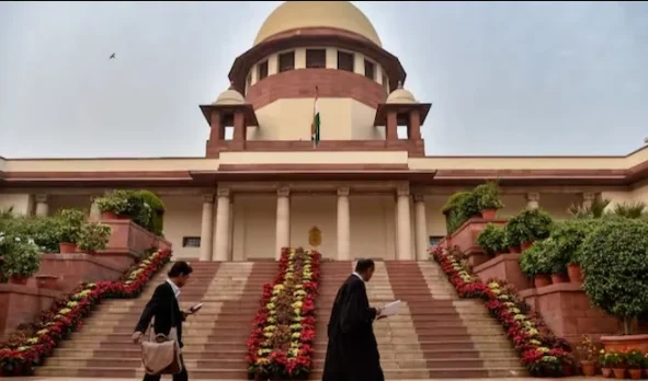 Supreme Court Halts Attempted Murder Case Against Former AIADMK Leader Following Bar Refusal in Tamil Nadu