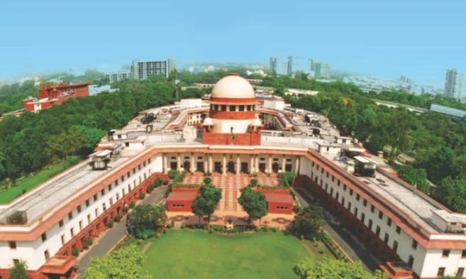Supreme Court: Accused cannot use Section 91 CrPC to compel prosecution at the stage of framing of charges
