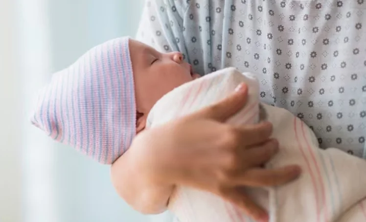 Court orders Centre, State to pay ₹4 lakh to woman forced to give birth on road: Rajasthan High Court