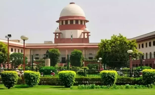 Overcharge v. Illegal Charge: Supreme Court Dismisses Railways' Appeals Against Indian Oil Over Refund Of Freight Charges