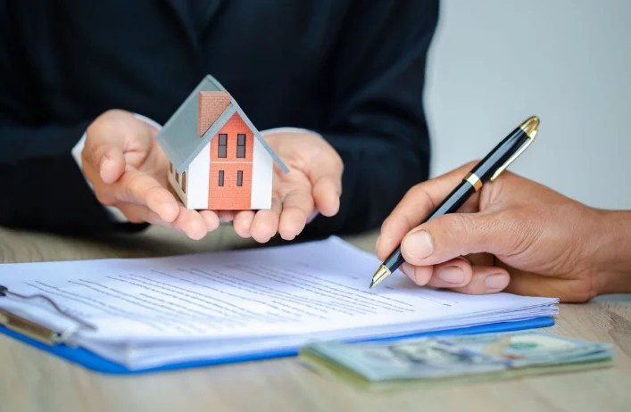 Section 107 Transfer Of Property Act | Lease Deed For Under 12 Months Cannot Be Rejected Due To Non-Registration: Kerala High Court