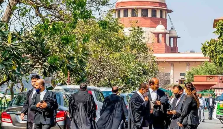 Supreme Court Acquits Appellants in Case of Murder and Concealment of Evidence under IPC Sections 302, 201, and 34