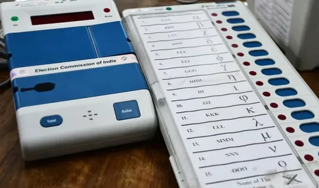 CIC slams Election Commission for not replying to RTI on EVMs for over a year